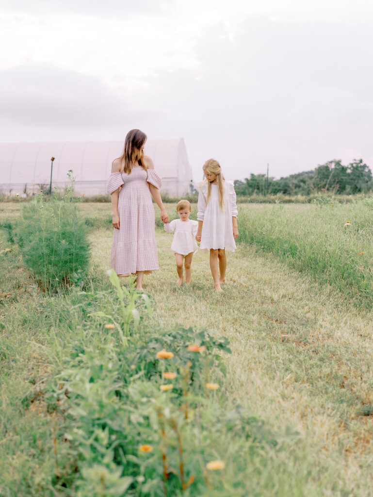 motherhood garden photoshoot 